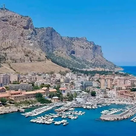 La Trinacria Mare Appartement