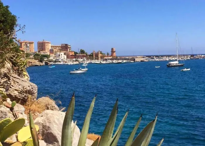 La Trinacria Mare Apartamento *